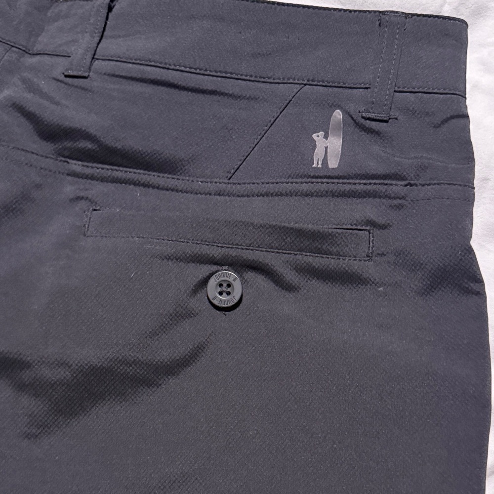 johnnie-O Men's Dark Shorts - Picture 6 of 6